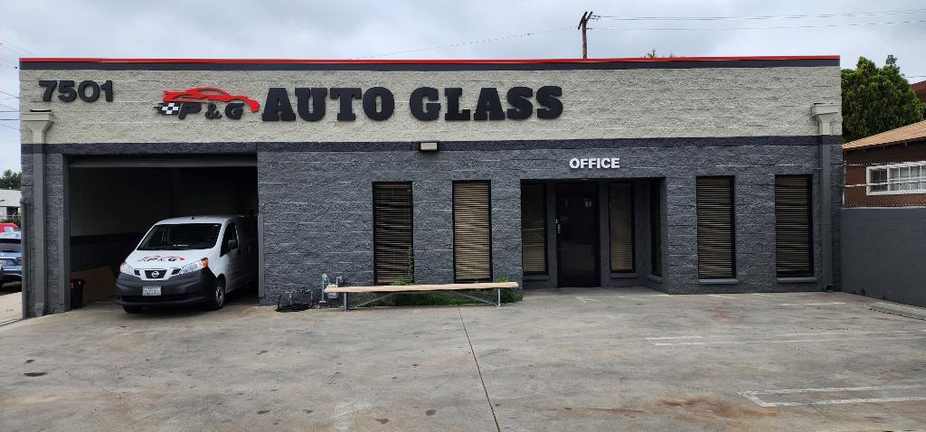 P&G Auto Glass