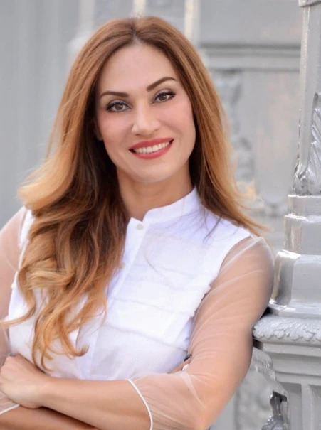 ATOOSA NIKAEEN D.D.S | WOODLAND HILLS