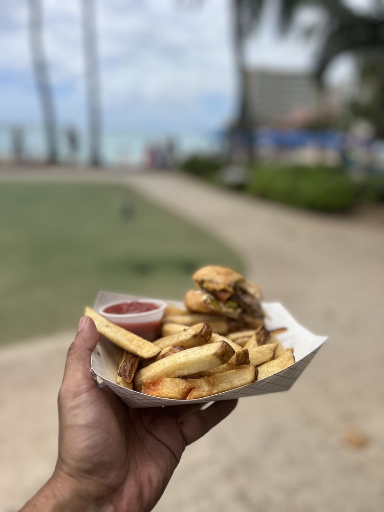 Pit Stop Hawaii Food Truck