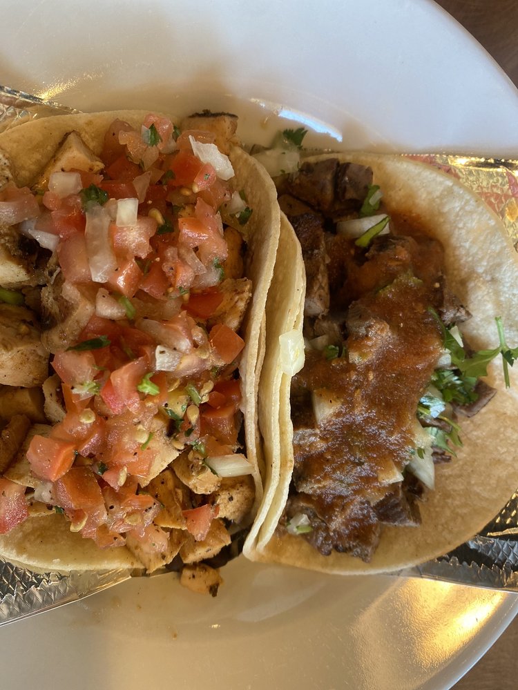 Altos Cocina Y Cantina