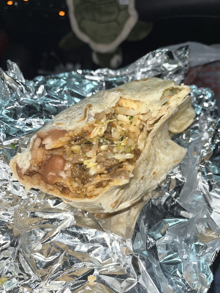2 Amigos Taco Truck