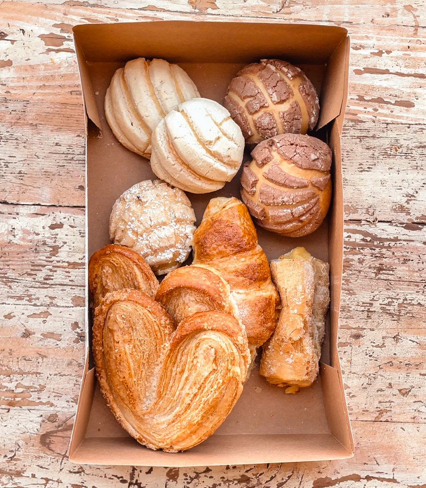 La Monarca Bakery & Cafe
