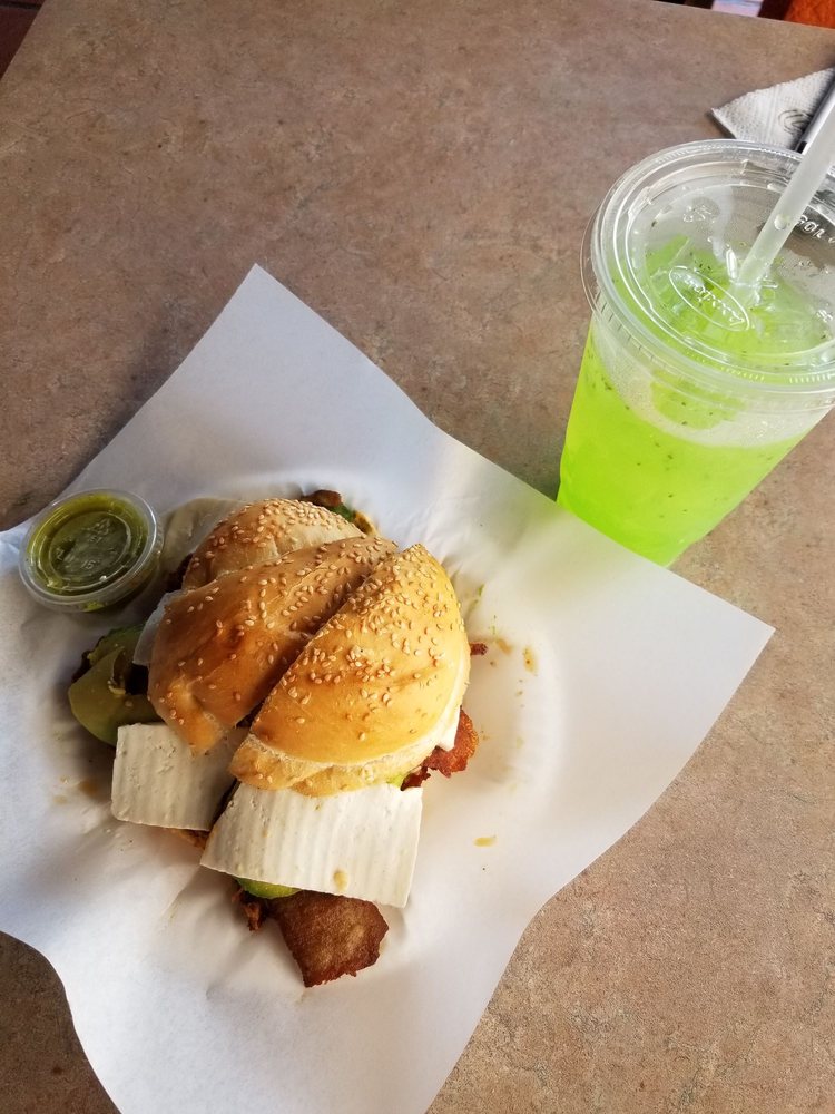 Cemitas Poblanas Juquilita