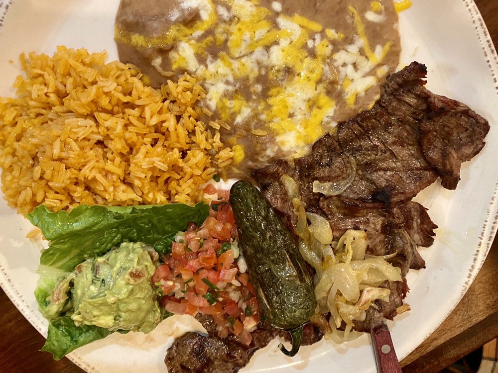 El Molcajete Mexican Restaurant