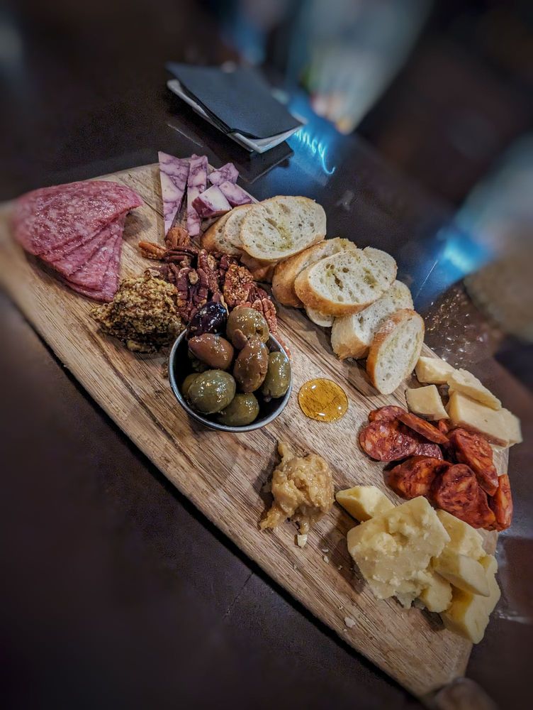 Poured - Wine, Beer & Bubbly