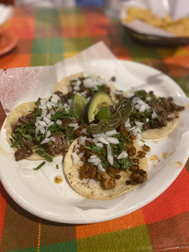 Los Cantaritos Mexican Grill