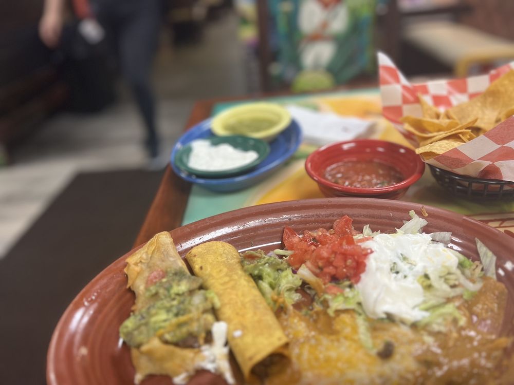 Los Magueyes Mexican Restaurant - Wildwood