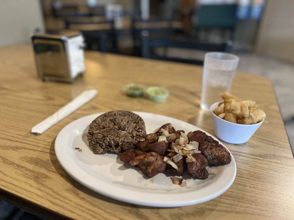 El Bohio Criollo Cuban Cuisine