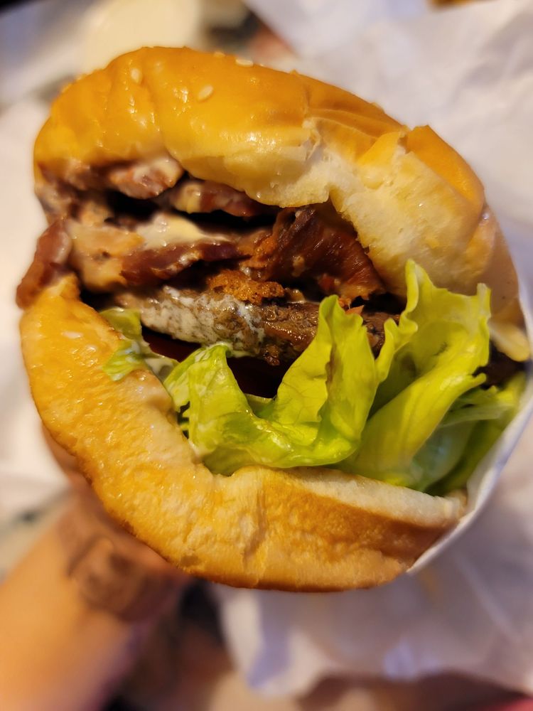 Tommy’s Drive Thru Restaurant