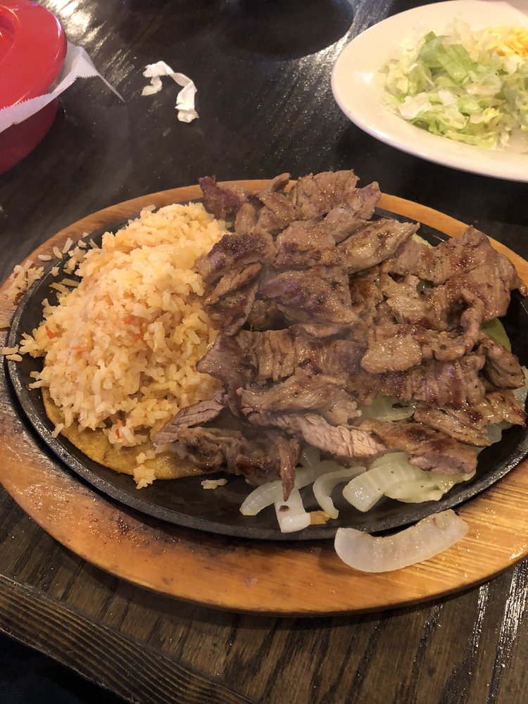 Los Reyes Mexican Grill