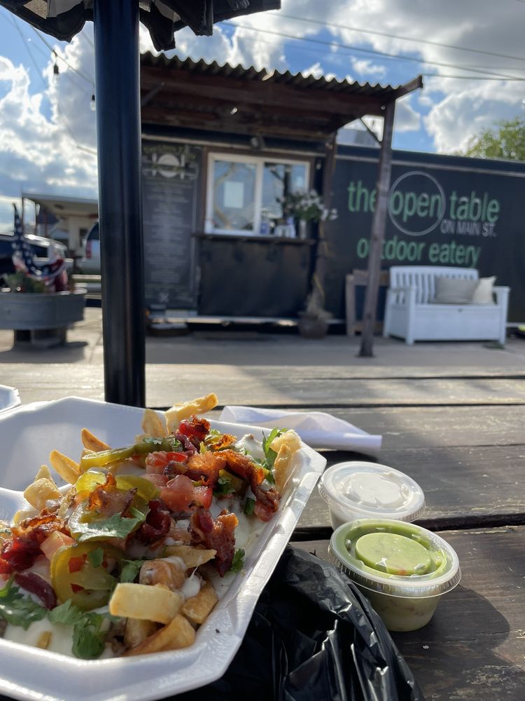 The Open Table-Outdoor Eatery