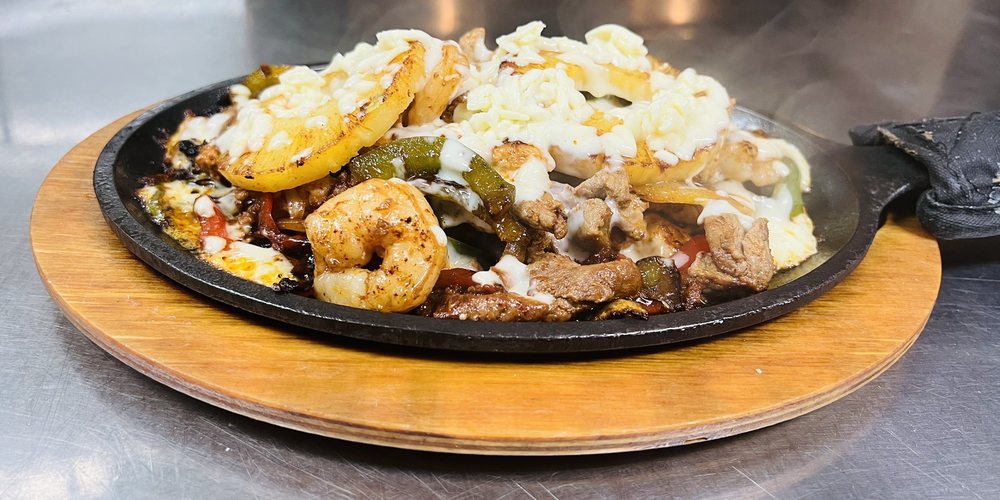 El Cazador Mexican Grill & Cantina