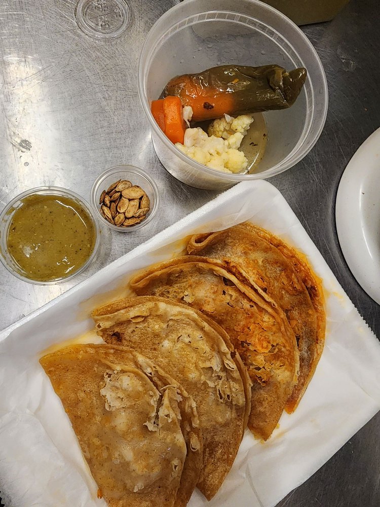 La Guerrerense Restaurant