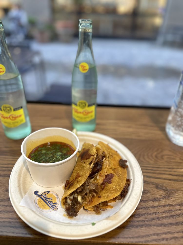 Julieta Taco Shop