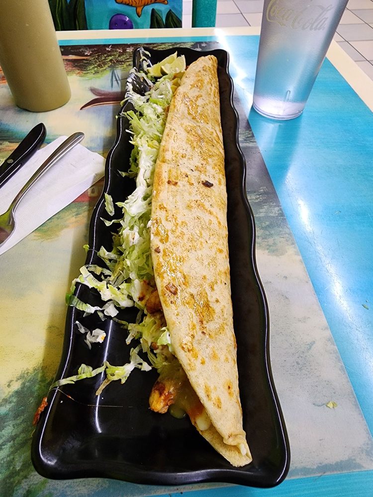 Tienda y Taqueria El Tacontentoo