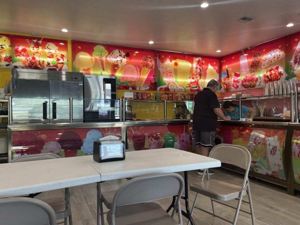 La placita Paleteria Y Taqueria