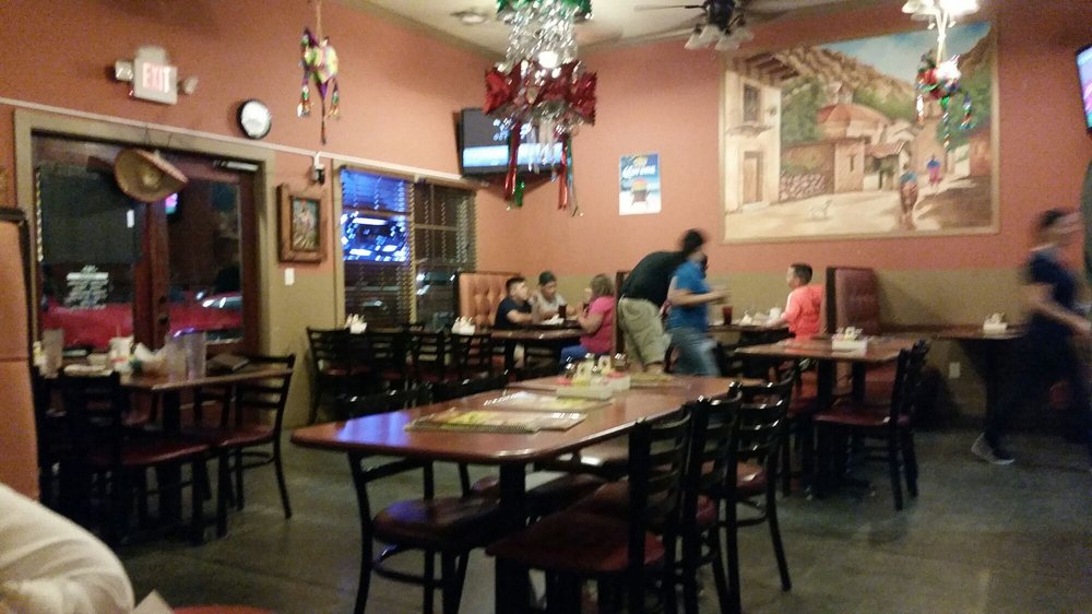 Compadres Mexican Grill