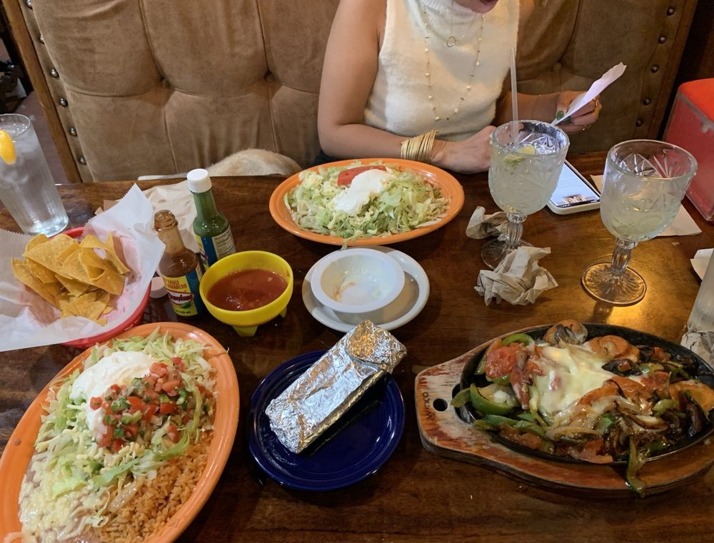 Mi Pueblo