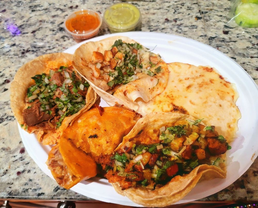 Gran Azteca Mexican Food Bar & Grill