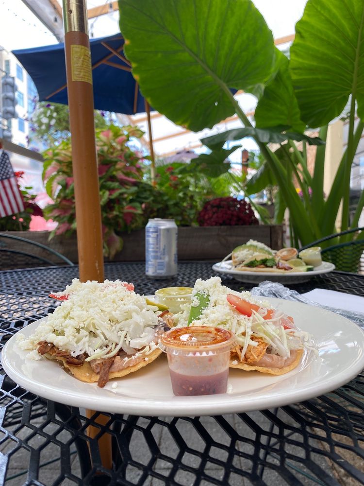 Taqueria & Rosticeria Fresca