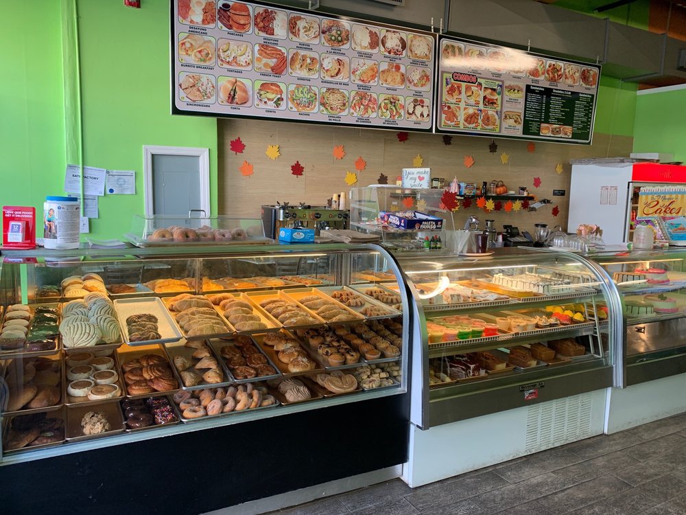 Mis Angelitos Bakery & Grill