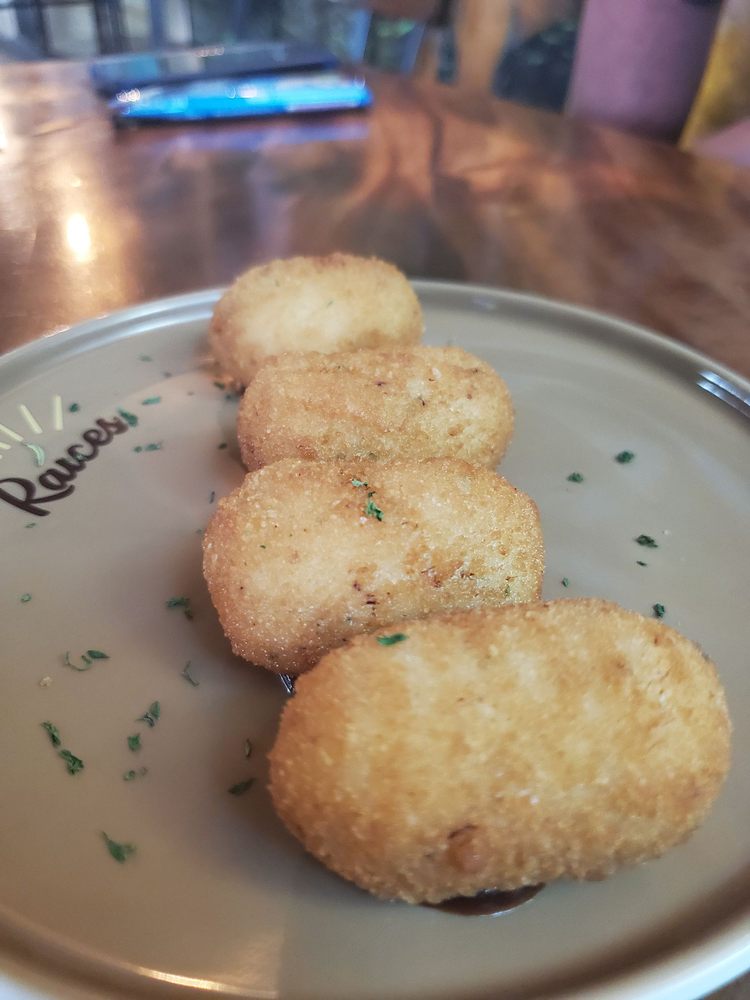 Raices Restaurant