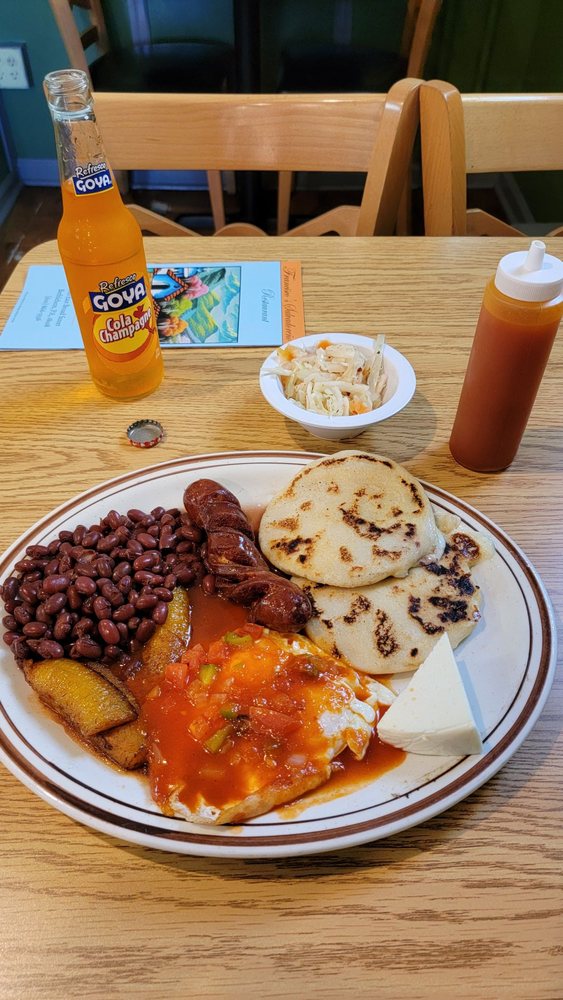 Francisco’s Salvadoreno Restaurant