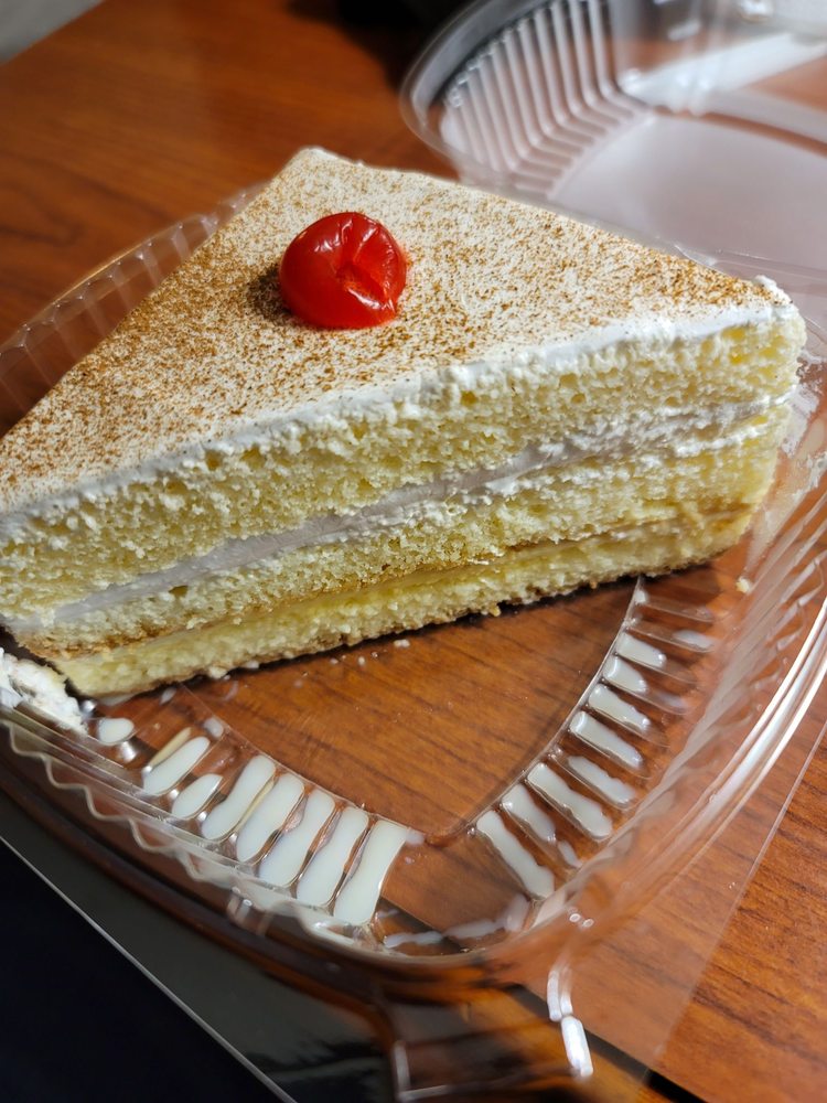 Sonia’s Bakery & More