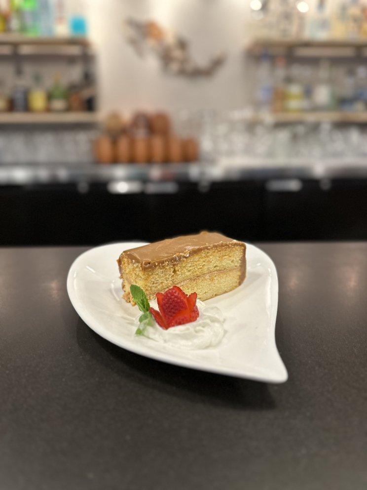 El Cantarito Restaurant & Bar