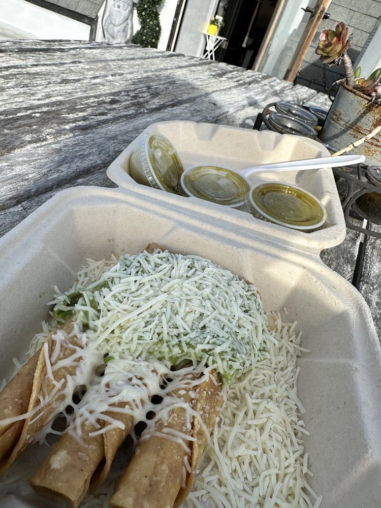 Lourdes Mexican Food