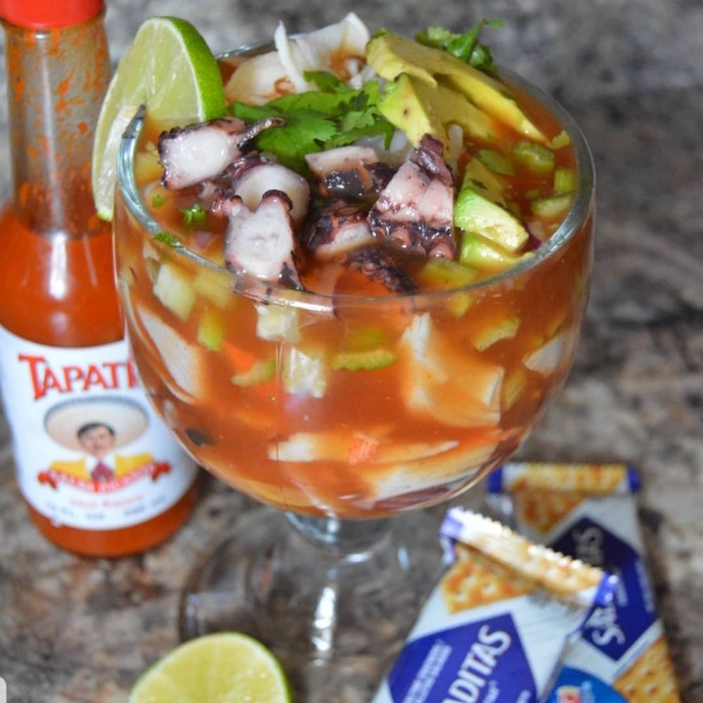 La Flor de Michoacan Y Mas