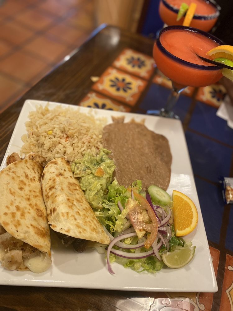 El MAR Seafood Grill and Bar