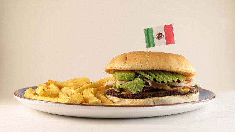 El Tako y Mas
