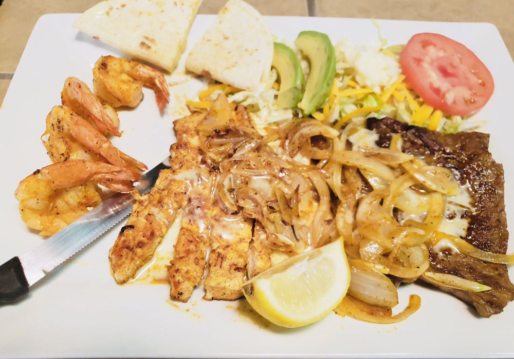 Los Primos Mexican Grill