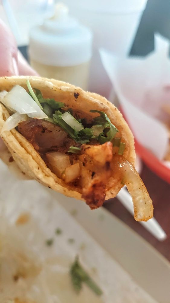 La Esquinita Taqueria
