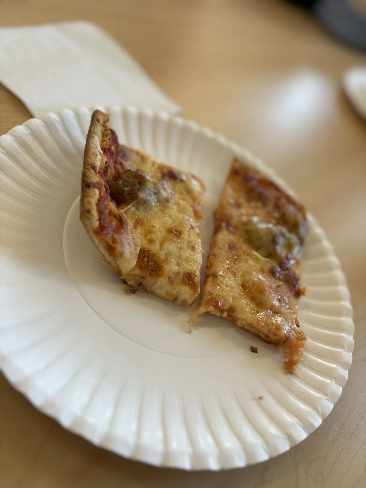 Noah’s Pizza