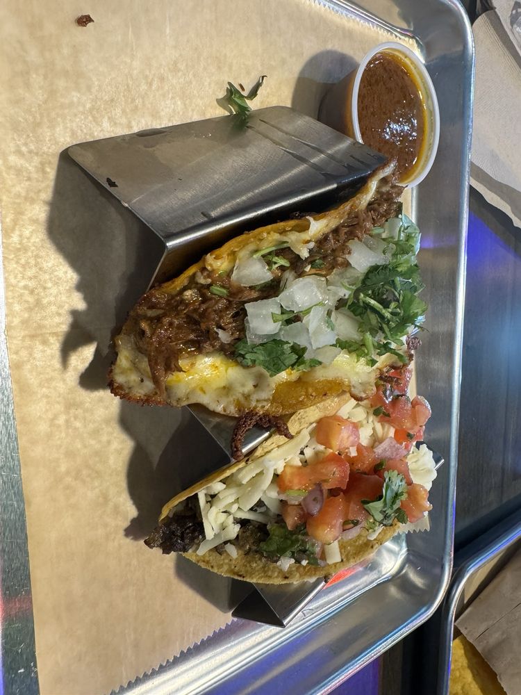 Dos Amigos Tacos