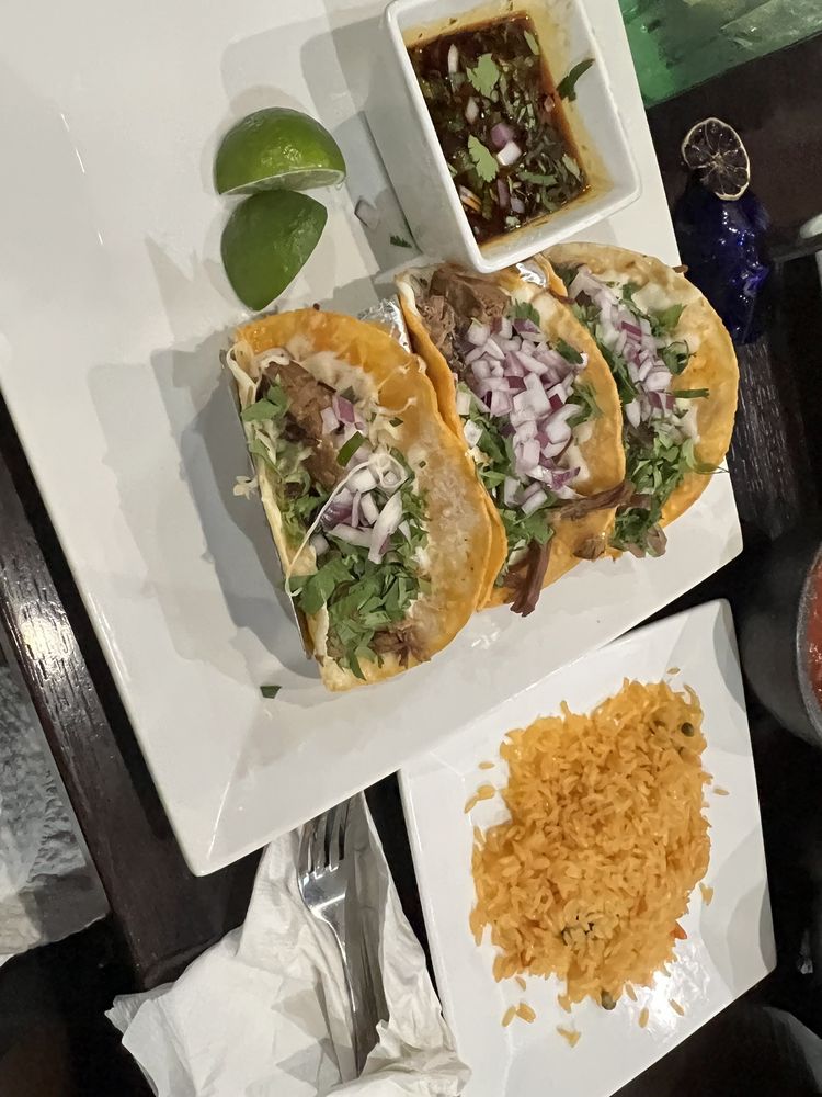 Agave D’Oro Mexican Bar and Grill