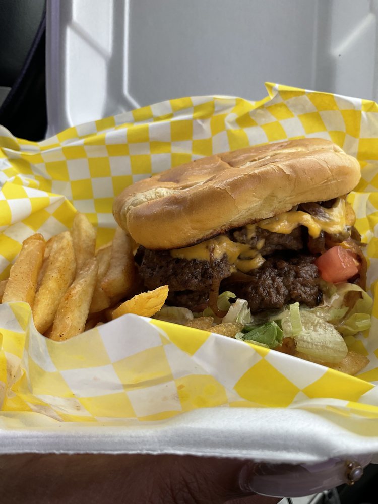 Monae’s Burger