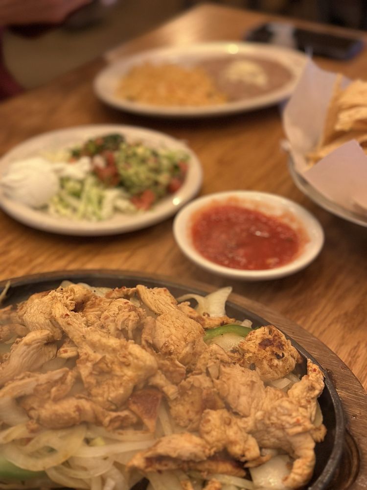 Los Abuelos Mexican Grill