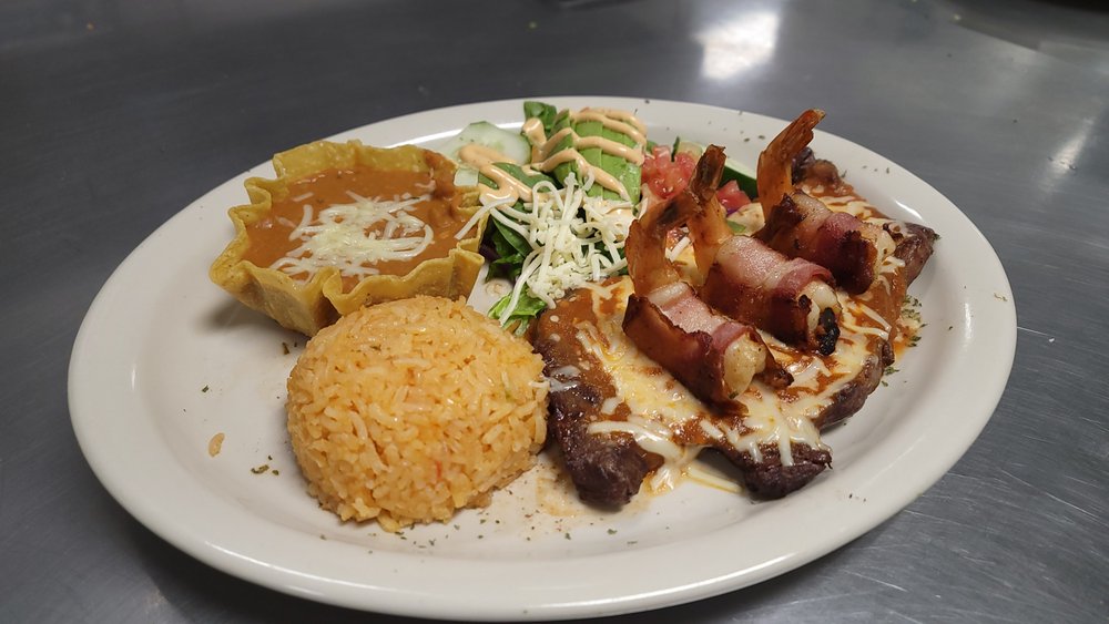 Palapas Bar And Grill