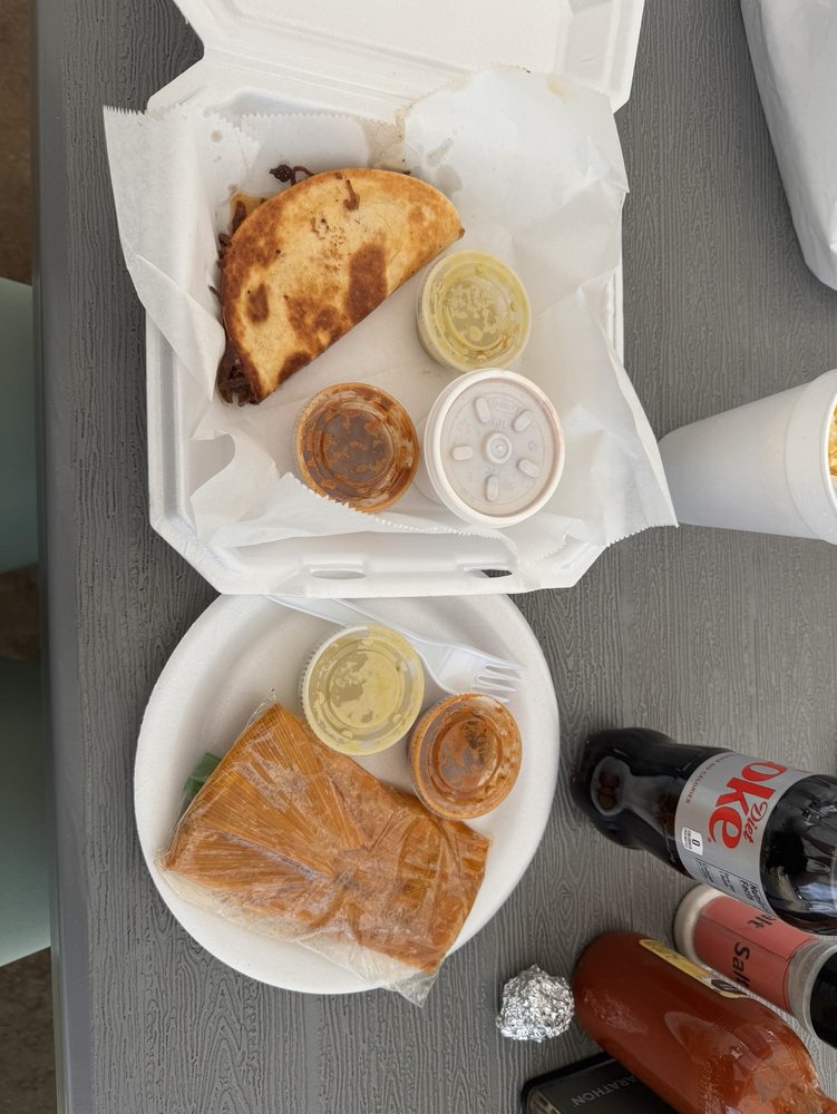 Dos Potrillos Mexican Restaurant