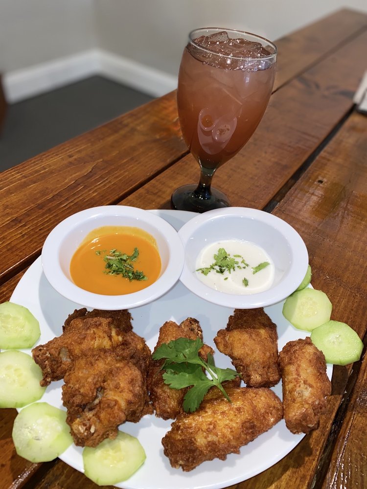 El Gallo Bar & Grill
