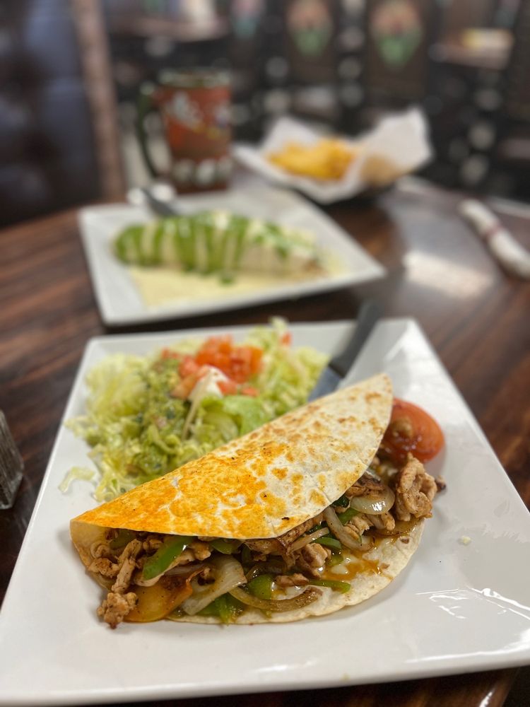El Nuevo Tequila Mexican Restaurant