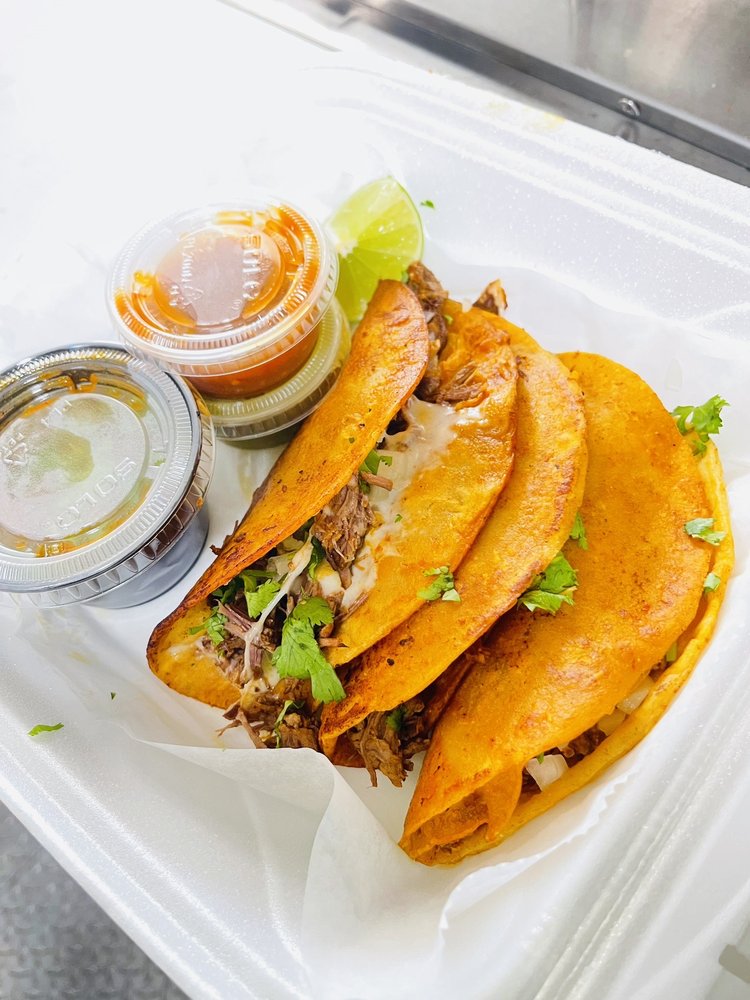 Los Papis Tacos