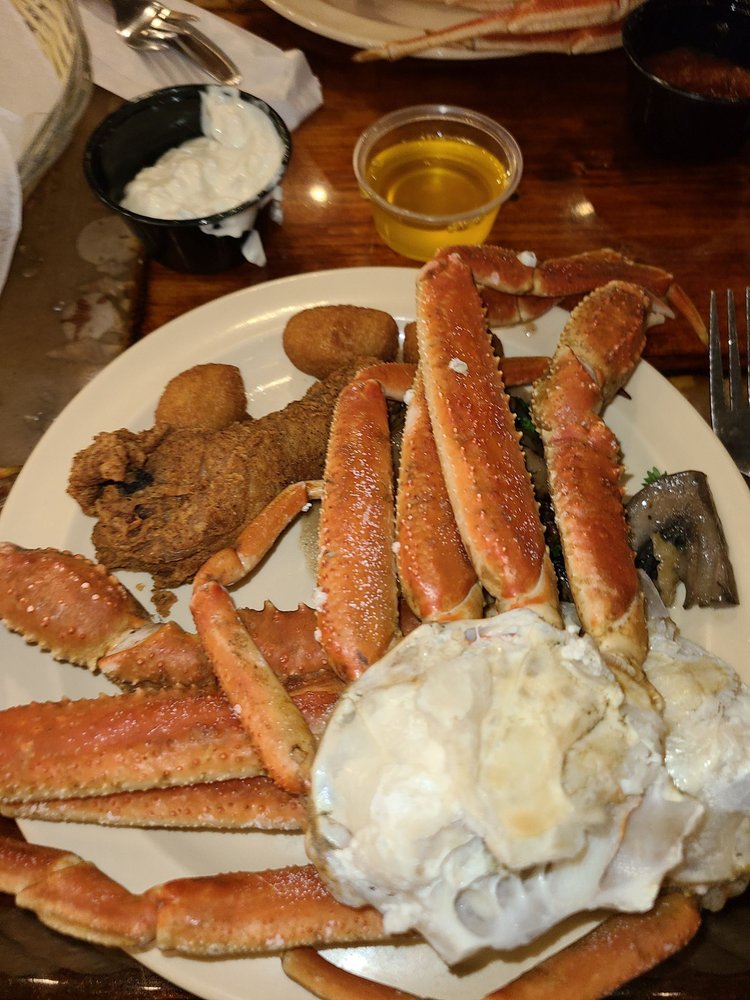 Pirate’s Table Calabash Seafood Buffet