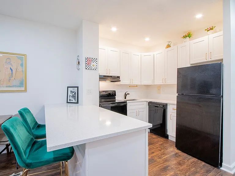 My image 2 description