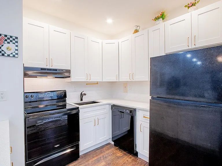 My image 3 description