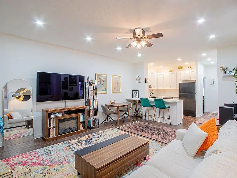 My image 7 description