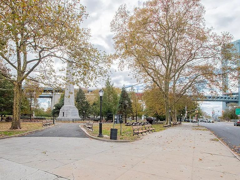 My image 24 description